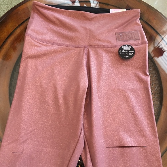 ❤️PINK Ultimate Foil Slashed Leggings ❤️ - Picture 4 of 5